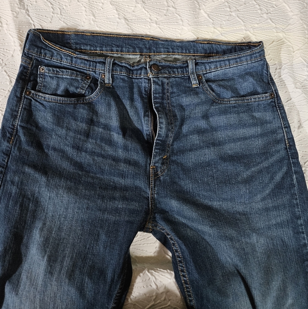 Levi's 505 Straight Leg Men's Jeans in Medium Blue Denim Size 38X32 - Picture 7 of 9